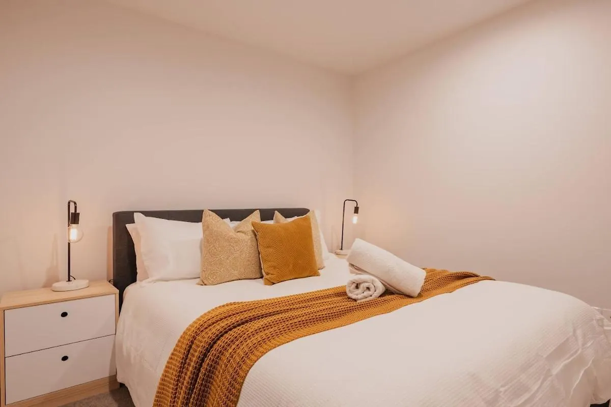 Serene Spaces On Tuam - 2 Bedroom Apartment Christchurch